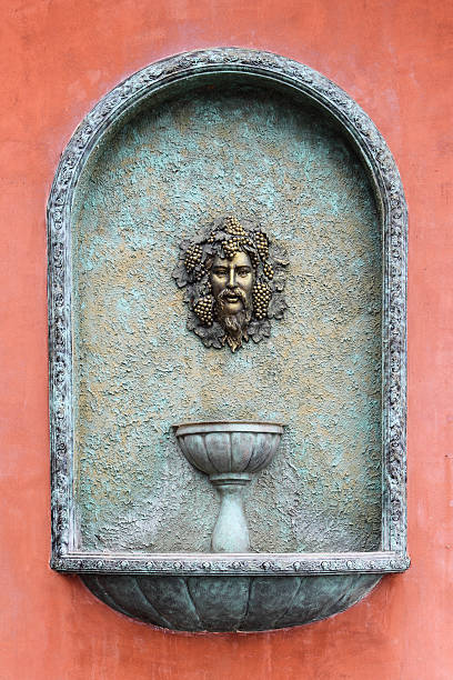 istock roman head fountain 478316895