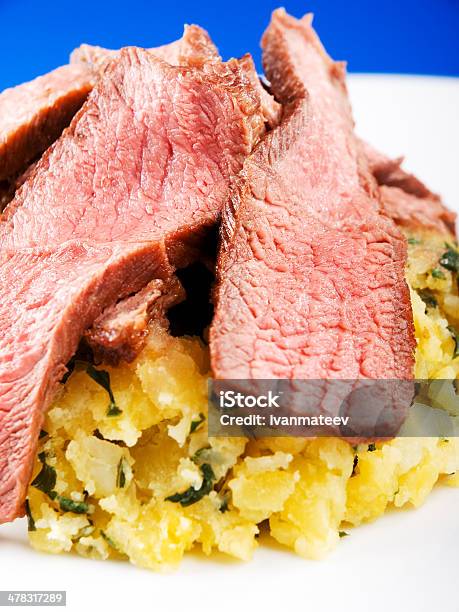 Vitela Com Potatos - Fotografias de stock e mais imagens de Batatas Preparadas - Batatas Preparadas, Carne, Comida