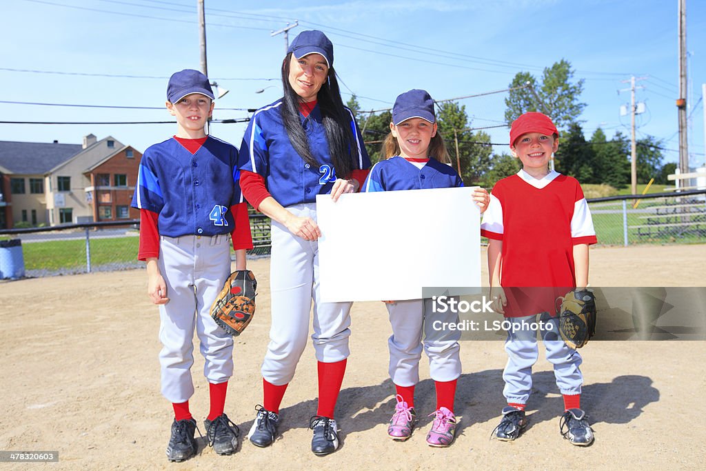 Baseball-Team weiß Pappe - Lizenzfrei Softball-Spieler Stock-Foto