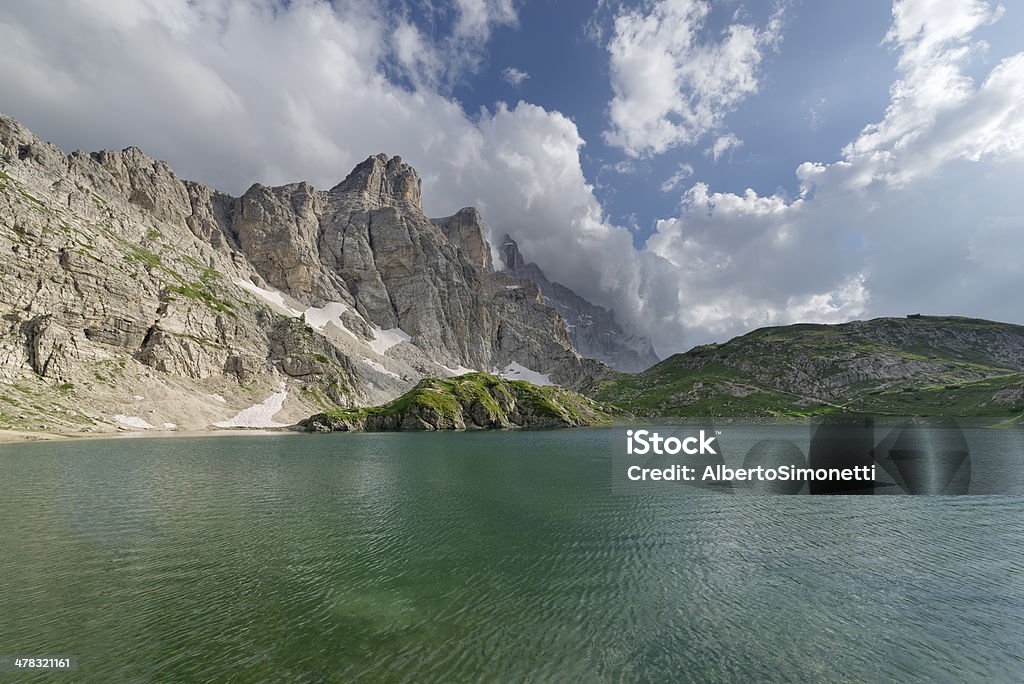 Lago de Coldai - Royalty-free Alpes Europeus Foto de stock