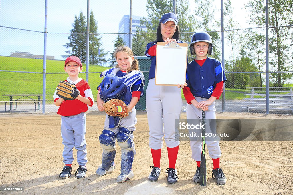 Almofada branca-equipe de beisebol - Foto de stock de Meninos royalty-free