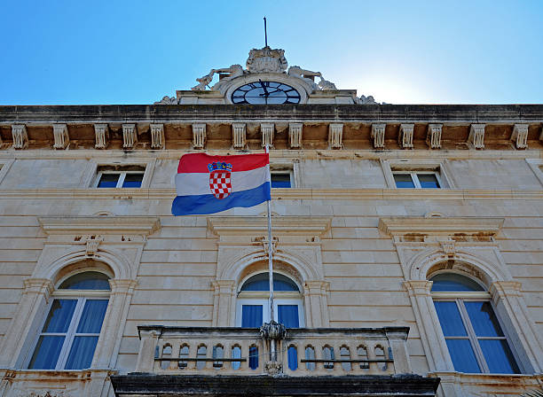 istock Croatian building and flag 478323017