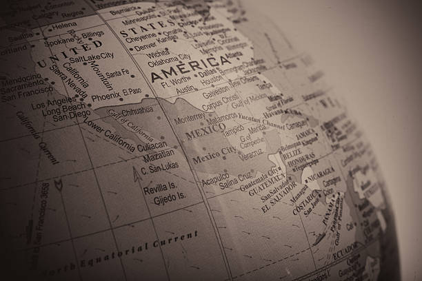 Map of Mexico alongside its Neighbours