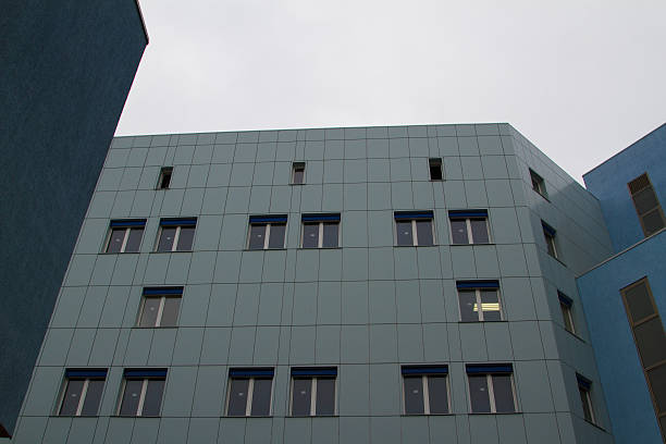 istock City hospital 478325388