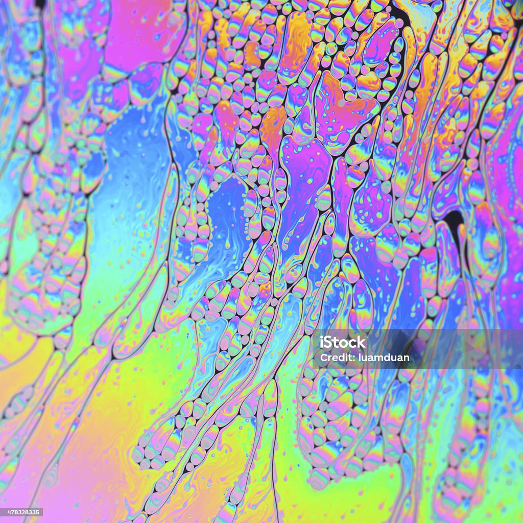Cores do arco-íris criado por um sabonete, o pensamento, ou petróleo faz - Foto de stock de Abstrato royalty-free
