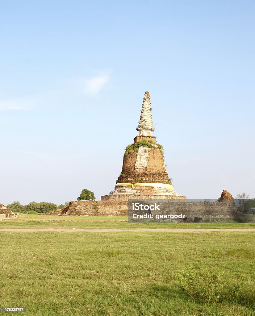 Alte Pagode in der Ruine alten Tempel in Ayutthaya historical park - Lizenzfrei Akten ablegen Stock-Foto