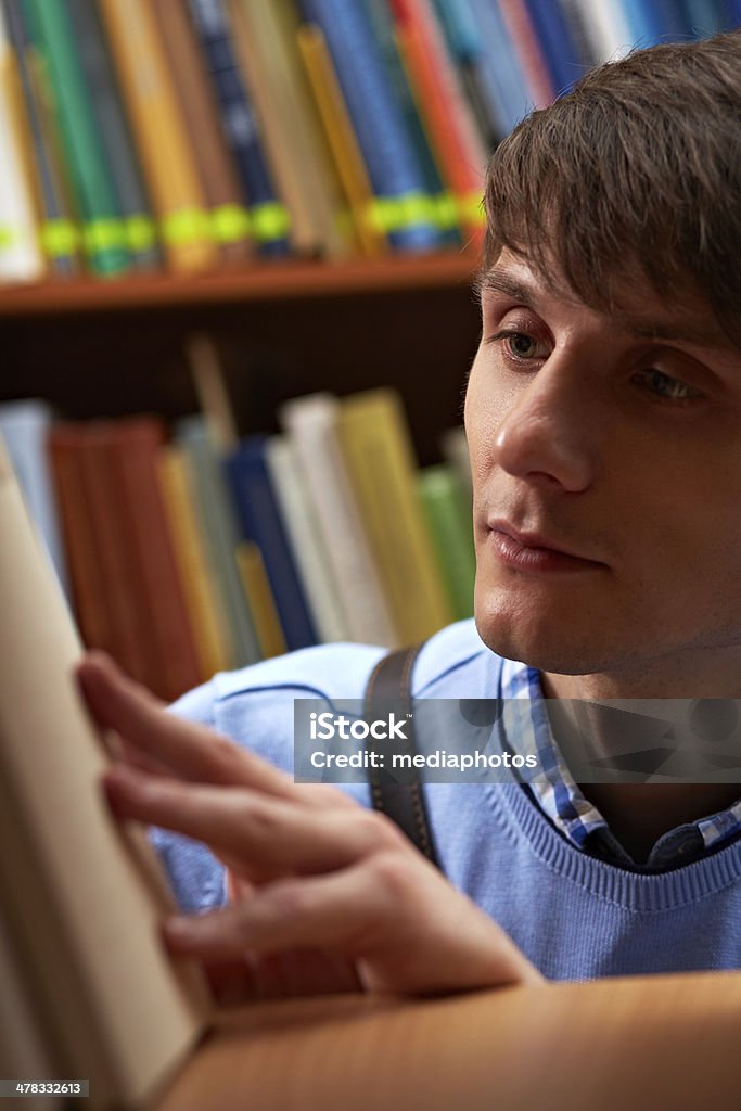 Buchen Sie eine - Lizenzfrei Akademisches Lernen Stock-Foto