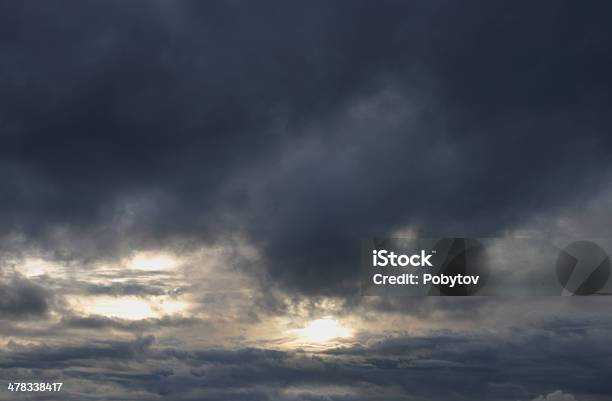 Herbst Wolken Stockfoto und mehr Bilder von Bedeckter Himmel - Bedeckter Himmel, Bildkomposition und Technik, Blau