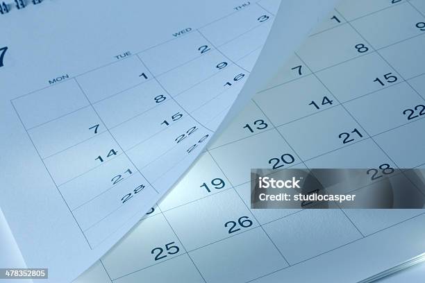 Página De Calendario Foto de stock y más banco de imágenes de Azul - Azul, Blanco - Color, Calendario