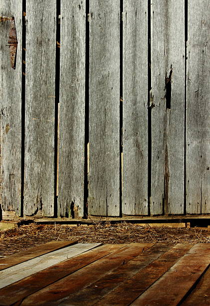 istock Old Barn Wood and Siding 478383047