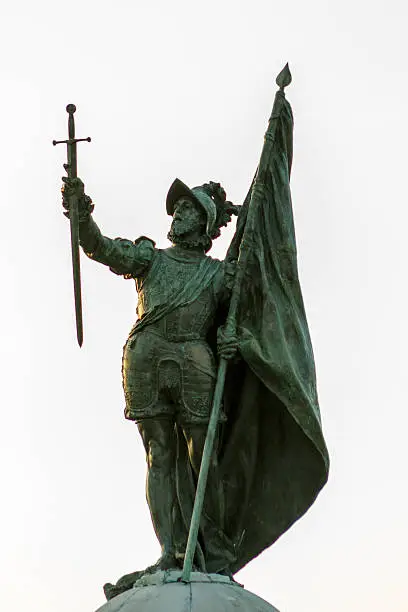 Photo of Vasco nuñes de balboa statue