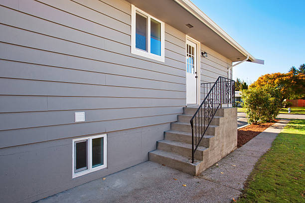 istock Side door to modern house. 478385730