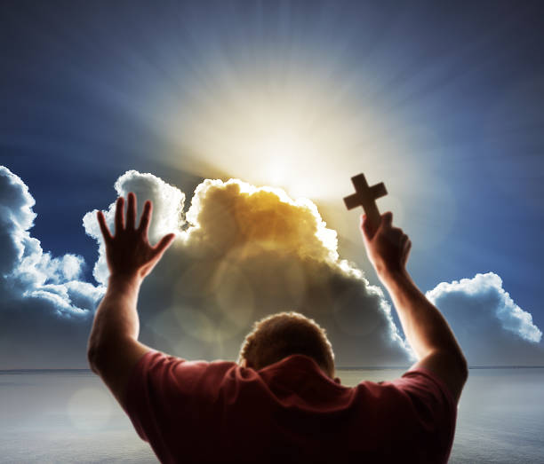 religion, liebe und spiritualität - forgiveness praying miracle rescue stock-fotos und bilder