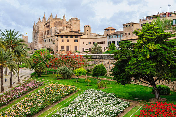 istock Cathedral of Palma de Mallorca 478403796
