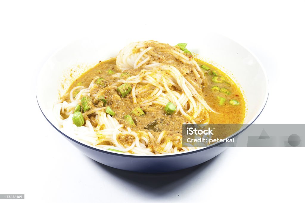 Aletria comer com curry comida tailandesa. - Foto de stock de Adulação royalty-free