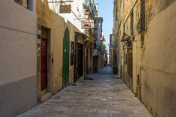 istock Malta - Narrow Street 478471190