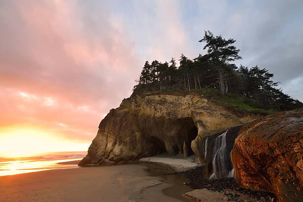 istock Hug Point State Park sunset, northern Oregon 478521928