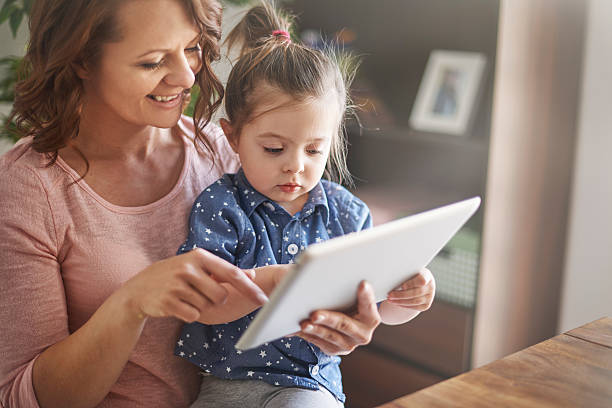 istock Mommy, that's my favorite cartoon 478556002