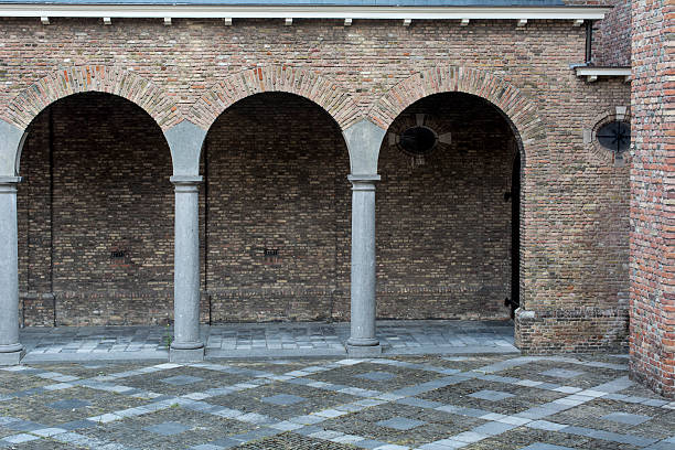 istock three fourteen century arches 478562180