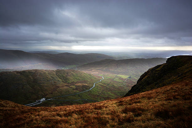 kirkstone pass von red screes - morecombe bay stock-fotos und bilder