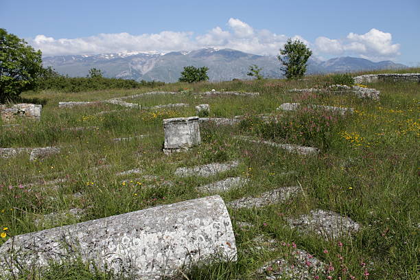 istock Archaeological site of Iuvanum 478577726