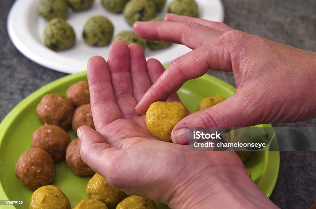 Matzah pelotas de pascua judía de alimentos - Foto de stock de Cocinar libre de derechos