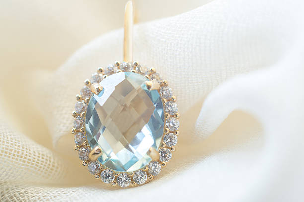 istock luxury jewel surrounded by small diamonds 478602877