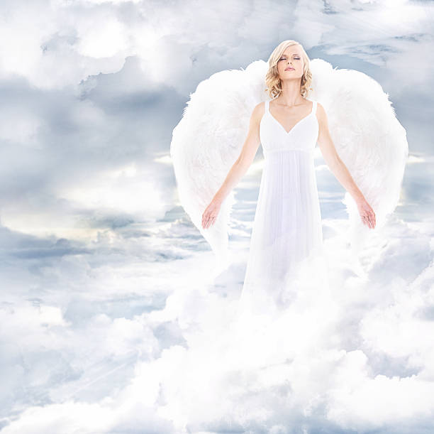 divine 가디스 - dreams cloud angel heaven 뉴스 사진 이미지