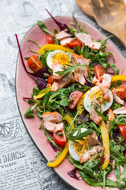 istock salad with salmon and verdure in pink plate 478670871