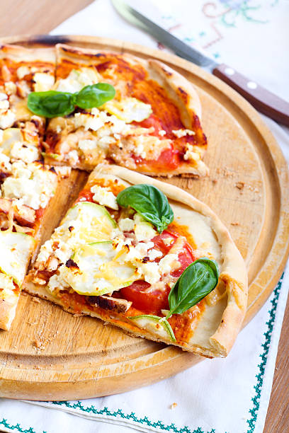 istock Courgette, chicken and feta pizza 478672166
