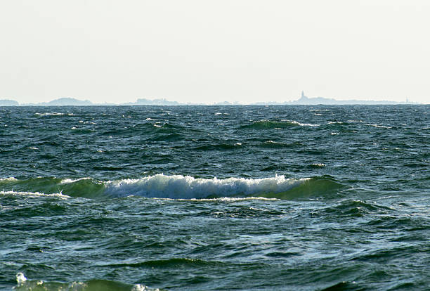 istock the sea and the waves 478675828
