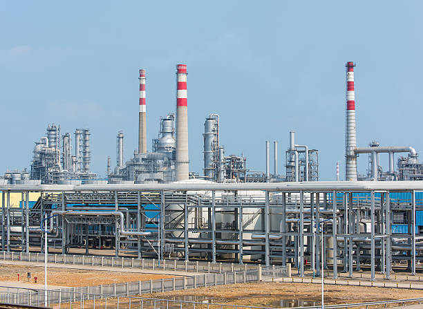 istock gas and oil processing factory 478695244