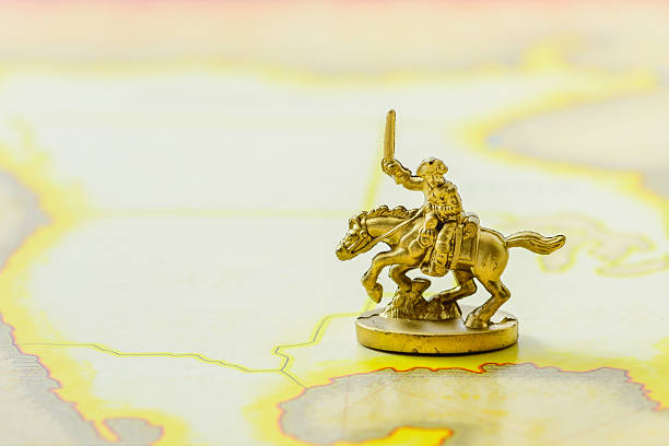 golden caballería modelo en un mapa - napoleón iii fotografías e imágenes de stock