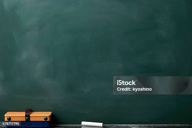 ブランク黒板チョークイレーサ - 黒板のストックフォトや画像を多数ご用意 - 黒板, 背景, 教育