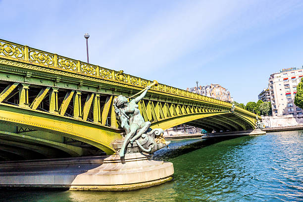 istock sculpture at Pont de Grenelle - Paris 478747984