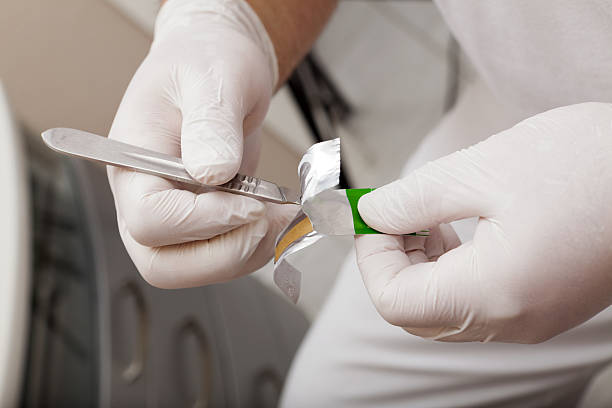 istock Scalpel and the Blade 478757453