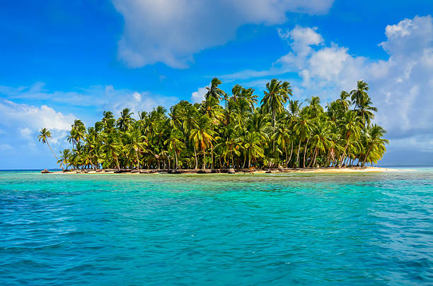 istock Paradise Tropical Island - San Blas archipelago in Panama 478776382