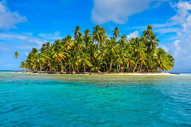 istock Paradise Tropical Island - San Blas archipelago in Panama 478776388