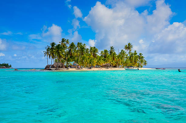 istock Paradise Tropical Island - San Blas archipelago in Panama 478786426
