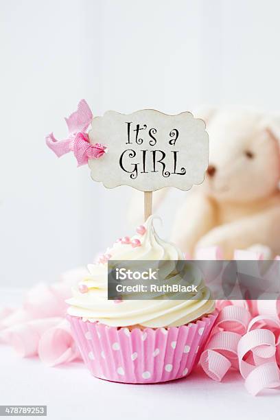 ベビーシャワーカップケーキ - It's A Girlのストックフォトや画像を多数ご用意 - It's A Girl, ベビーシャワー, おもちゃ