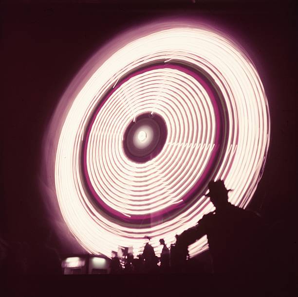 Noite de roda-gigante - fotografia de stock