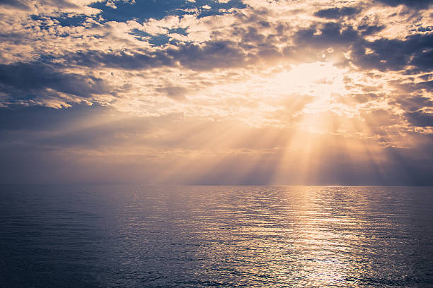 istock Beautiful sunset over the sea 478835482