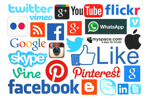 sammlung von beliebten social media-logos - pinterest social issues global communications web page stock-fotos und bilder