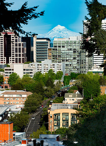 istock Portland and Mount Hood 478919252