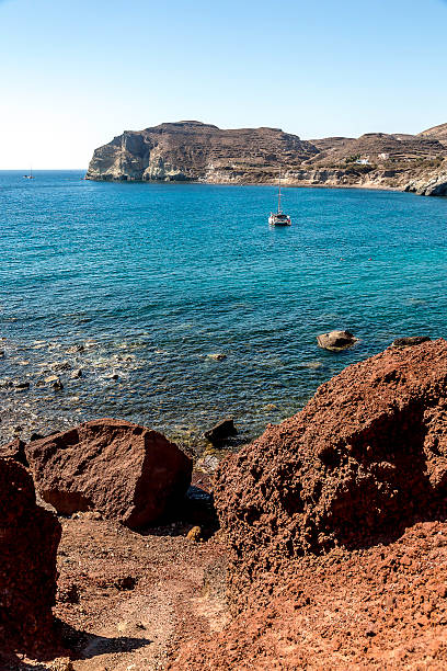 istock The red beach in Santorini 478985987