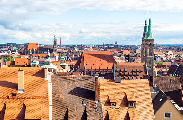 cidade de nuremberg - castle nuremberg fort skyline - fotografias e filmes do acervo