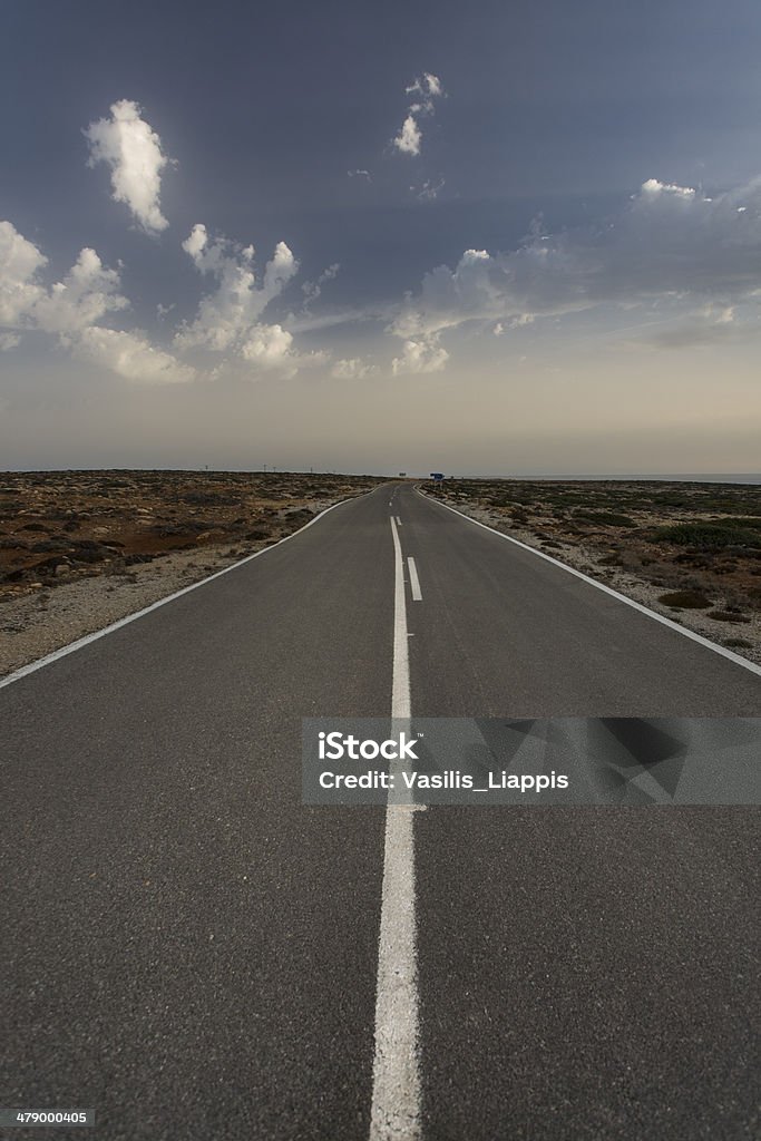 À écran plat, tout droit dans les couleurs de l'après-midi - Photo de Absence libre de droits