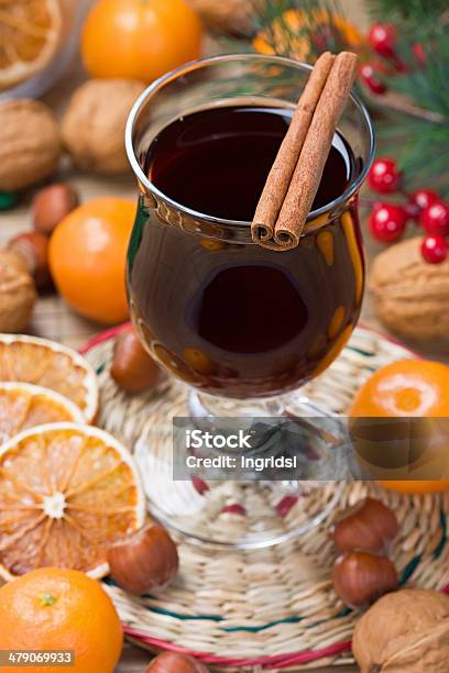 Glühwein Stockfoto und mehr Bilder von Alkoholisches Getränk - Alkoholisches Getränk, Ast - Pflanzenbestandteil, Ausgedörrt