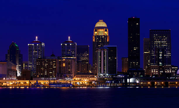 istock Louisville, Kentucky skyline at night 479073386