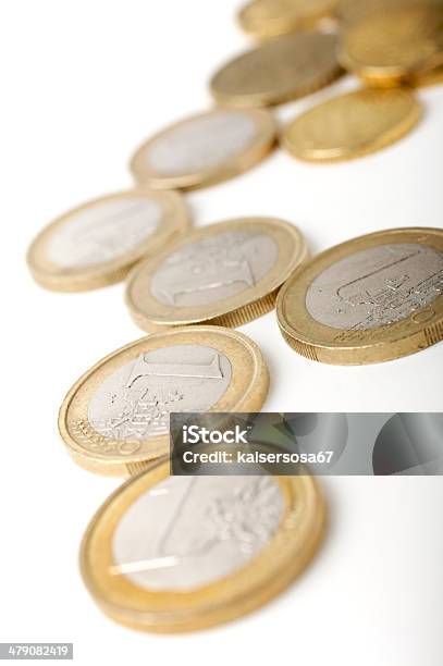Monete In Euro - Fotografie stock e altre immagini di Affari - Affari, Allegro, Ammucchiare